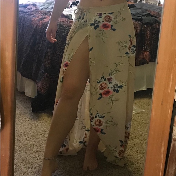 Floral Wrap Skirt - Picture 2 of 4